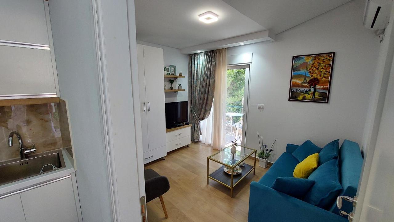 The Sun House Sarande Exterior photo